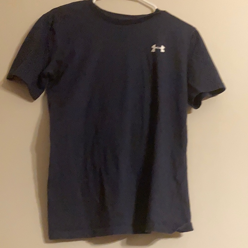 Navy blue/ black under armor shirt